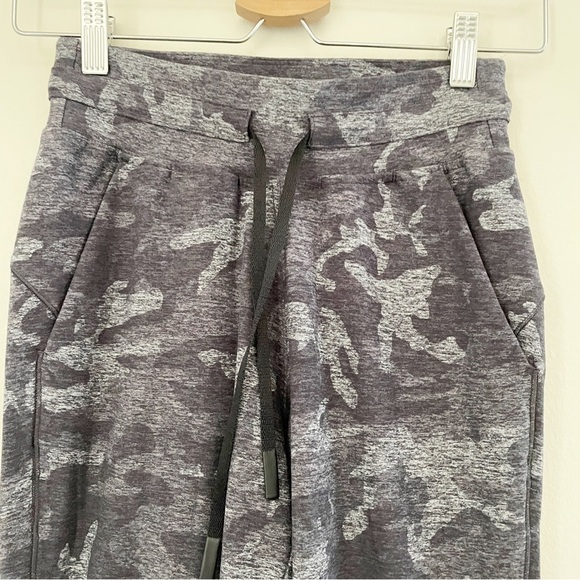 Lululemon Ready To Rulu Jogger Grey Camo Sz 2 - Picture 3 of 7